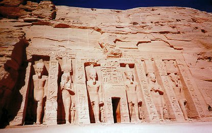 Nefertari and Hathor's Temple