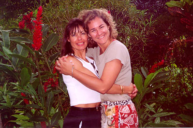 Elly and Grisel at Waimea